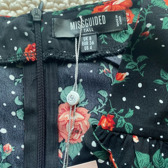 Missguided- Floral Shift Dress, SIZE: US 4 - Picture 4 of 7